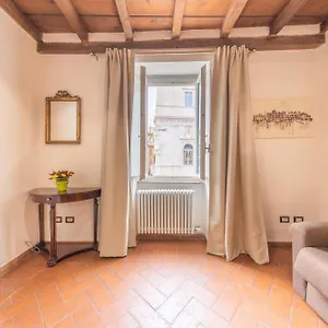 https://charming-1br-in-campo-de-fiori.it-romehotels.com